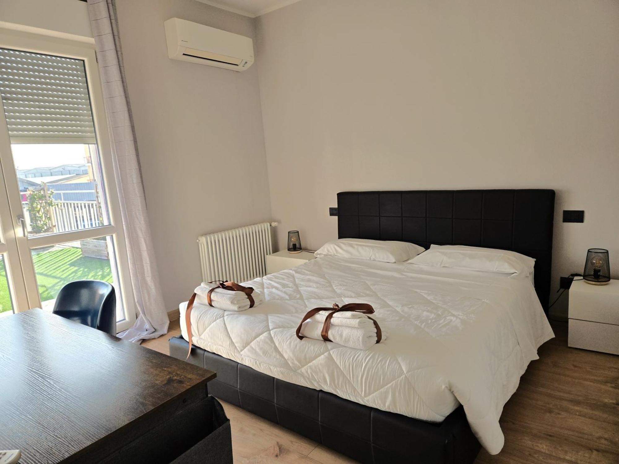 7 Lakes Aparthotel Burolo Exterior foto